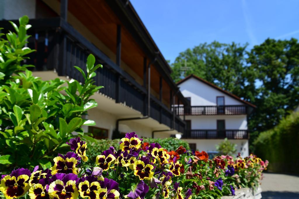 Hotel Am Buchwald Esslingen am Neckar Exterior photo